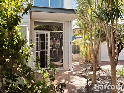 4/2 Marina Quay Drive, Erskine WA 6210
