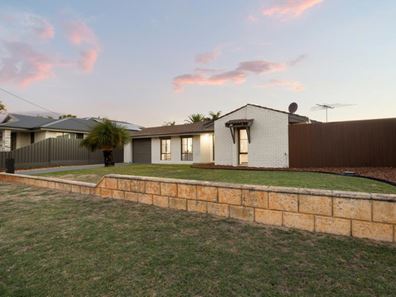3 Pelican Ramble, Yangebup WA 6164