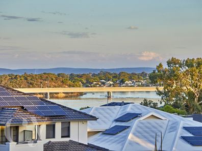 8 Central Avenue, Mount Pleasant WA 6153