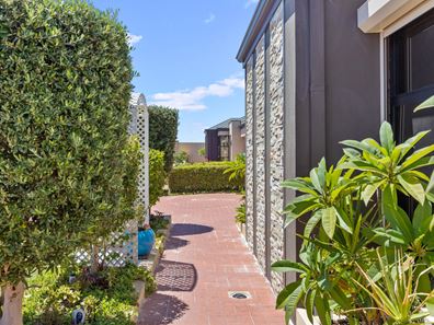 39 Marathon Loop, Madeley WA 6065