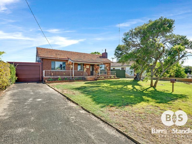 14 Dyinda Street, Carey Park WA 6230