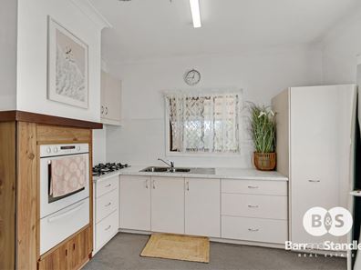 14 Dyinda Street, Carey Park WA 6230