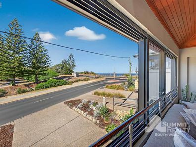 3/2 Hayward Street, South Bunbury WA 6230