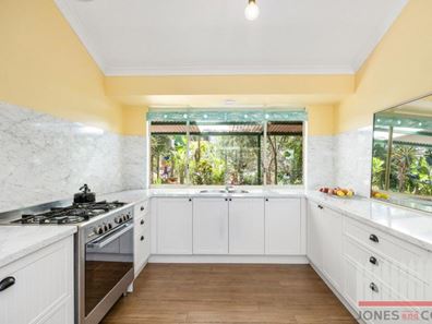 90 Birdwood Drive, Woodridge WA 6041