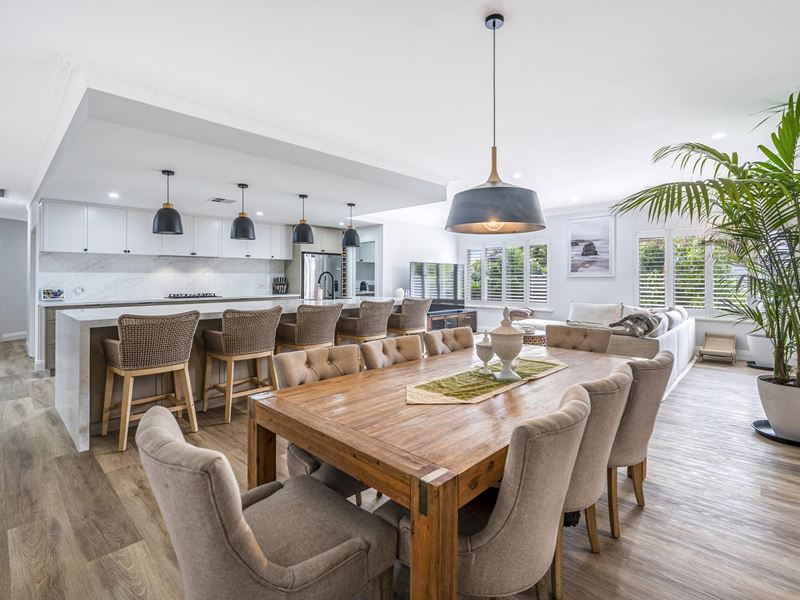 23 Swiftshire Road, Madora Bay WA 6210