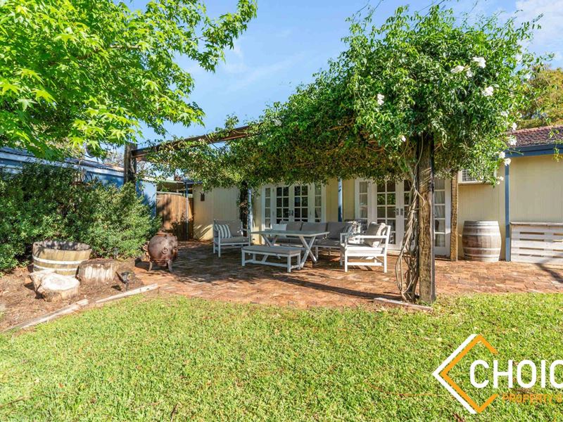 192 Gooseberry Hill Road, Maida Vale