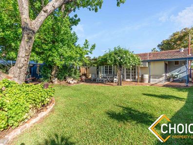 192 Gooseberry Hill Road, Maida Vale WA 6057