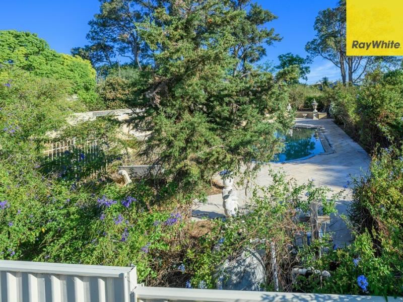 12 Gladstone Avenue, Swan View WA 6056