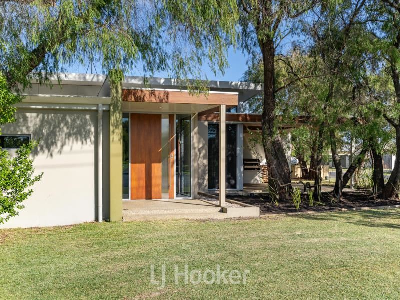 39 Davies Way, Broadwater