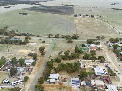 27 Oliver Street, Mingenew WA 6522