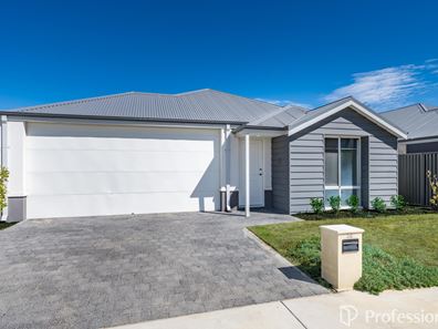 36 Casina Way, Jindalee WA 6036