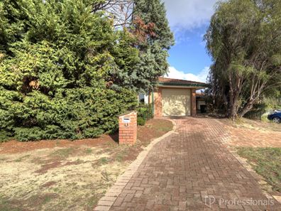 43 Towerhill Road, Alexander Heights WA 6064