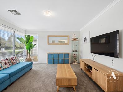 42 Dovedale Street, Harrisdale WA 6112