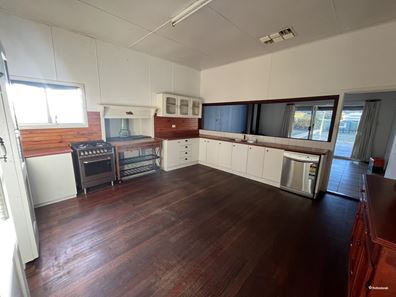 121 Lewis Street, Lamington WA 6430