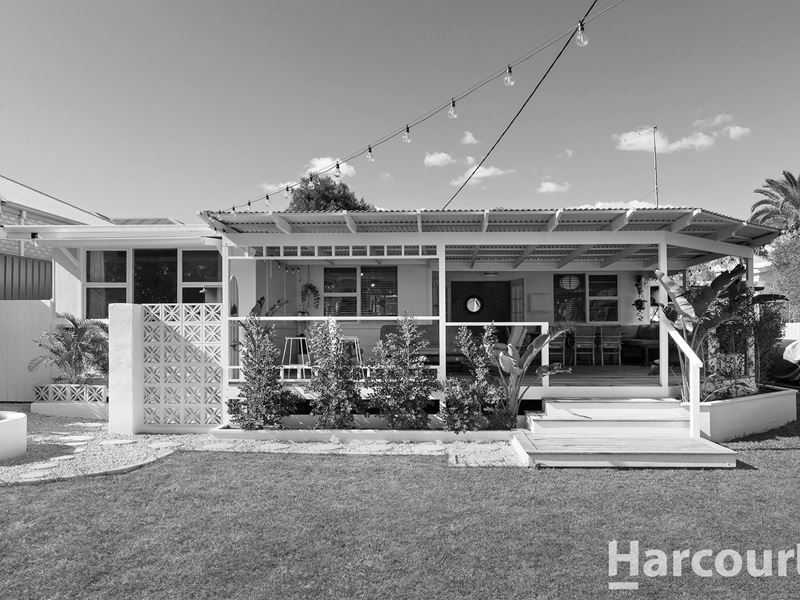 4 Valley Road, Halls Head