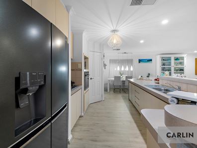 2 Wah Court, Atwell WA 6164