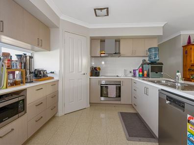 6 Tiru Close, Karlkurla WA 6430