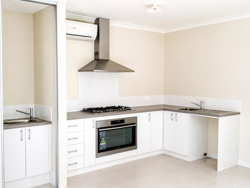 30A Songlark Ramble, Coodanup WA 6210