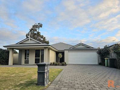 30A Songlark Ramble, Coodanup WA 6210