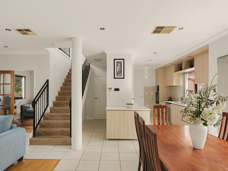 321 Stirling Street, Highgate WA 6003