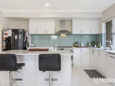 1 Jinatong Loop, Dawesville WA 6211