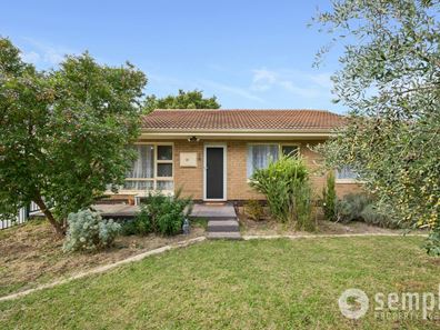 32 Dunnell Street, Maddington WA 6109