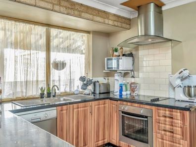 11 Torrens Place, Greenfields WA 6210