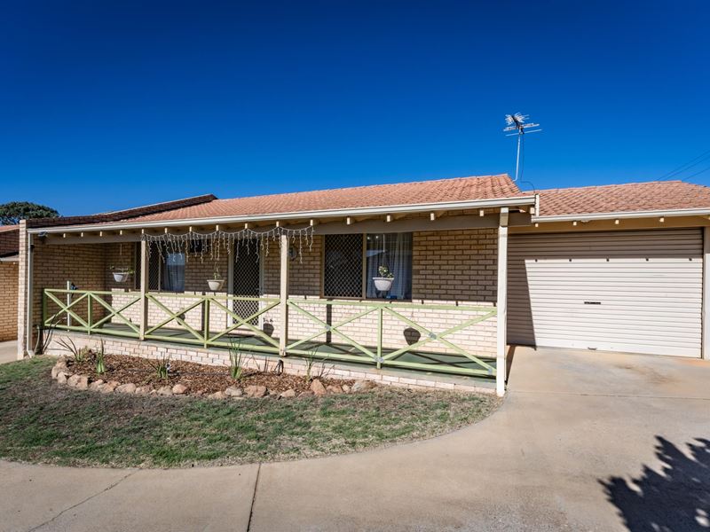 9/390 Chapman Road, Bluff Point WA 6530