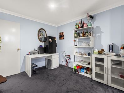 33 Roseheath Boulevard, Kiara WA 6054