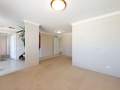 12 Kin Bay Entrance, Mindarie WA 6030