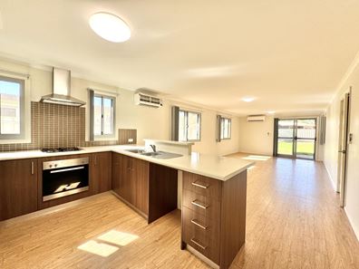 2/10 Weaver Place, South Hedland WA 6722