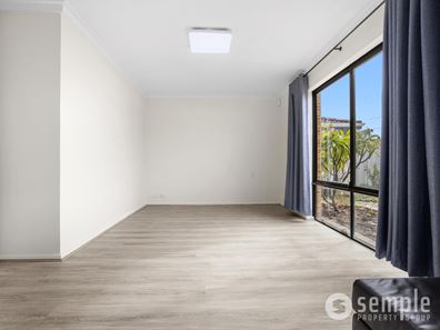16 Tandou Close, South Lake WA 6164