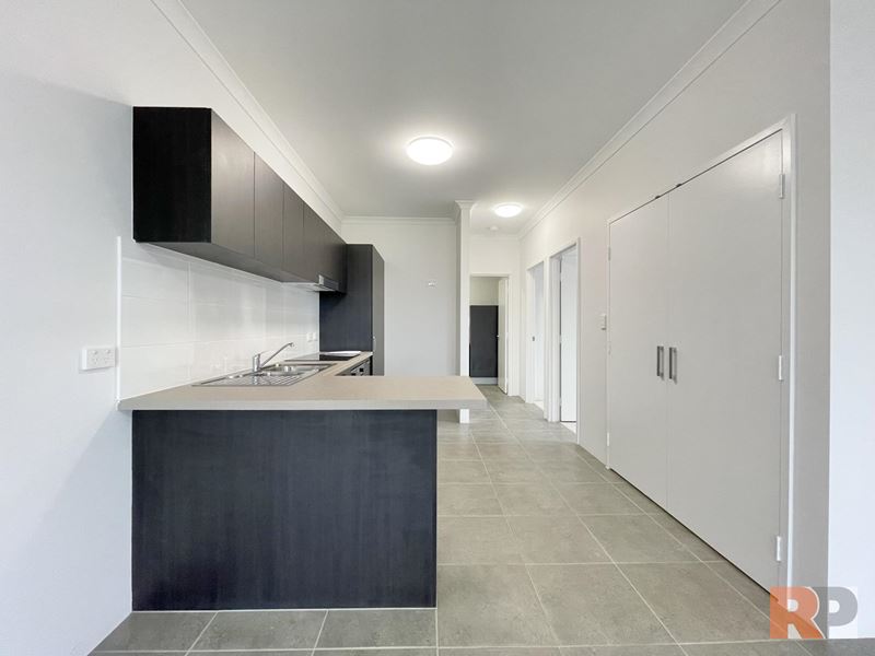 204/21 Blackberry Drive, Ashby WA 6065