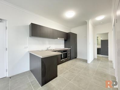 204/21 Blackberry Drive, Ashby WA 6065