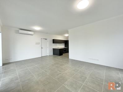 204/21 Blackberry Drive, Ashby WA 6065