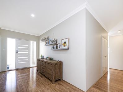 6 Hamelin Avenue, Lancelin WA 6044