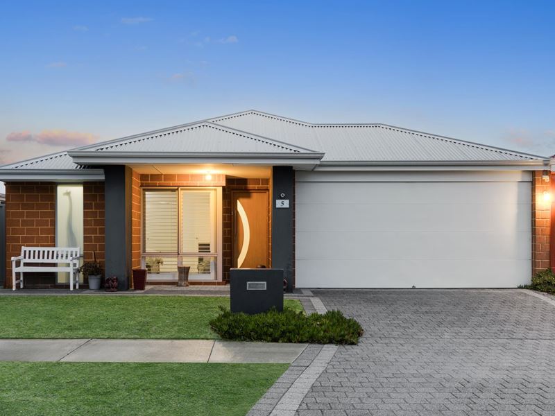 5 Rothery Loop, Piara Waters WA 6112
