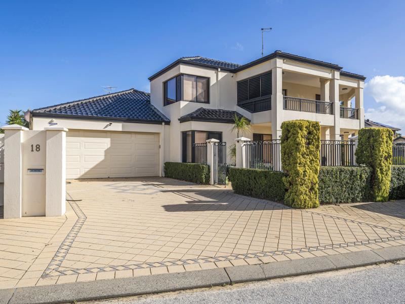 18 San Marco Quays, Halls Head WA 6210