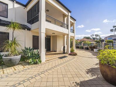 18 San Marco Quays, Halls Head WA 6210
