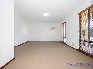 25 Redfin Crescent, Beldon WA 6027