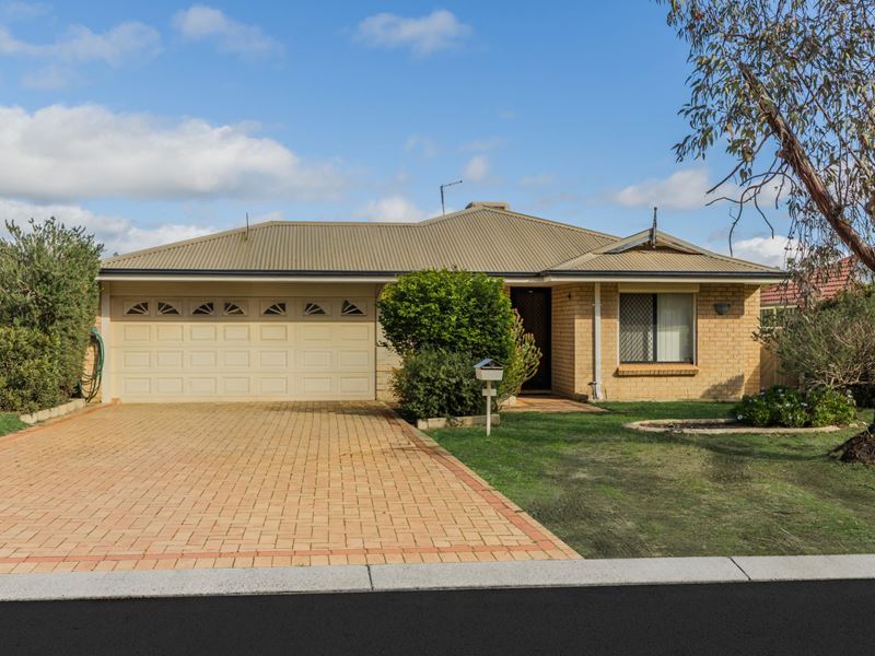 5 Chiltern Avenue, Brookdale WA 6112