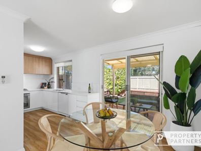 1/138 Cobb Street, Doubleview WA 6018