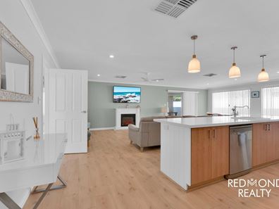 39 Raspins Loop, Burns Beach WA 6028