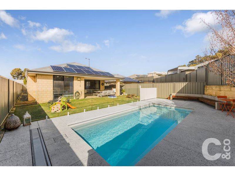 16 Strood Court, Wellard WA 6170