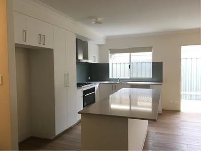 1/2 Frost Street, Swan View WA 6056