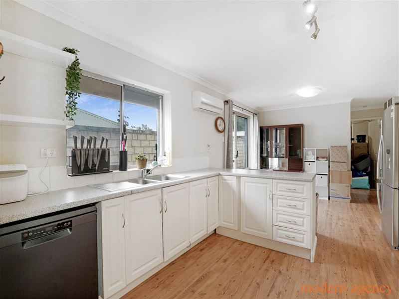 15 Brookes way, Calista