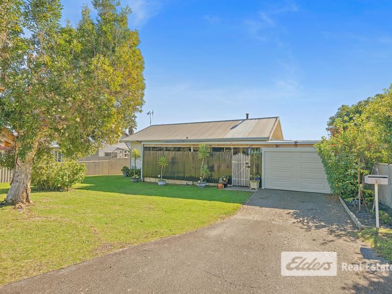 10 Katoomba  Street, Orana