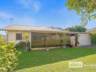 10 Katoomba  Street, Orana WA 6330