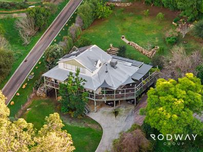 60D Croyden Road, Roleystone WA 6111