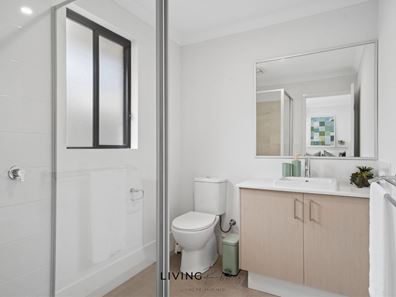 Room/5  61 Yateley Way, Wellard WA 6170